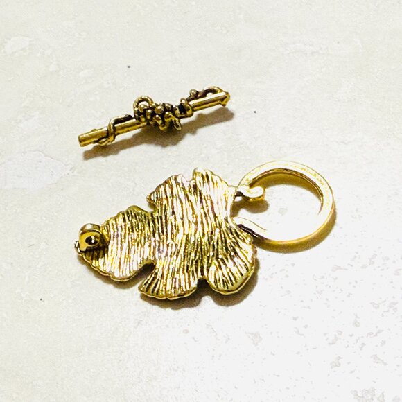 2/$20, Large Grape Leaf Shape Gold Tone Alloy OT Toggle Clasps 10 Sets - Picture 3 of 5